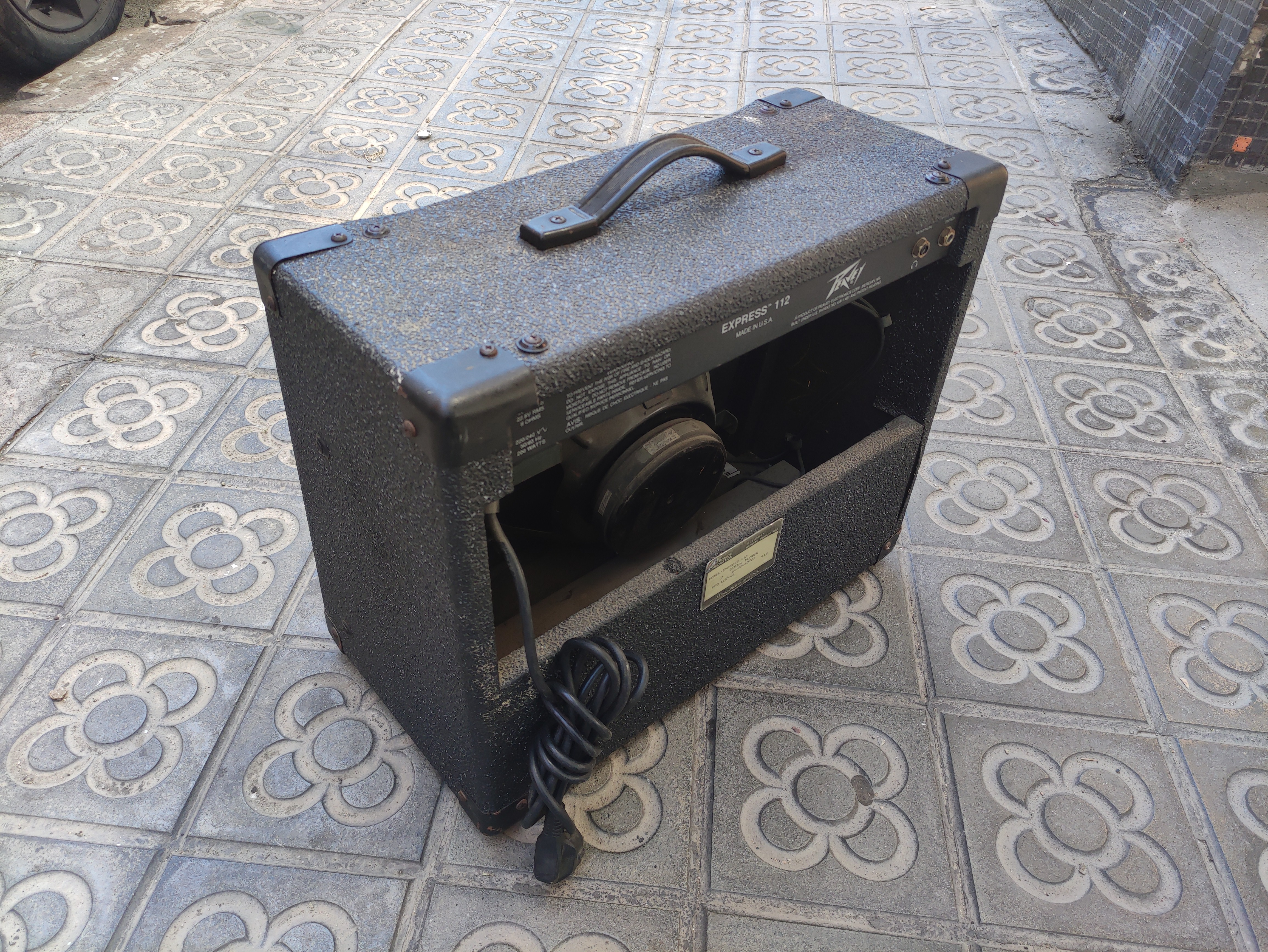 amplificador guitarra música penvey 50x40x27 (35eu) 1u